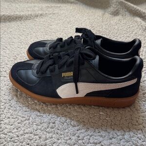 Puma Palermo - black - size 8.5 (women’s)
